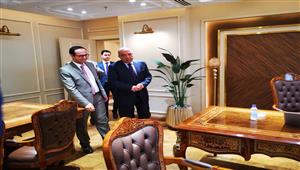 وزير قطاع الأعمال العام يتفقد مقر وزارته بالعاصمة الإدارية الجديدة