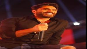 السبت.. تامر حسني يلتقي بجمهوره في الإسكندرية