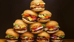 للرجال.. الإفراط في الأغذية المصنعة يزيد من احتمال الإصابة بمرض خطير