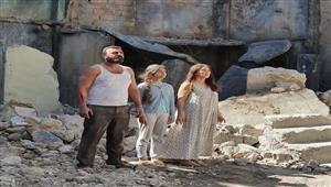 محمد ممدوح يهنئ كندة علوش بـ عرض فيلم"نزوح" في مهرجان فينيسيا الدولي