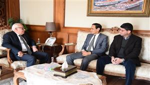 وفد مجلس الوزراء يتفقد موانئ بورسعيد