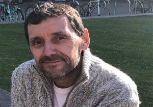 أخبره الأطباء بالموت خلال عام- دواء جديد ينقذ مريضًا من السرطان 