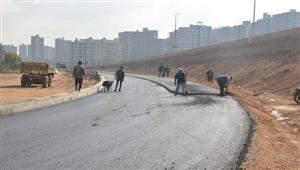 بالصور- محافظ القليوبية يتفقد أعمال الرصف النهائية لنزلة الزراعي