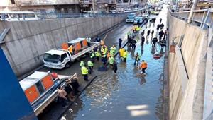  أغرقت الشوارع وعطلت الامتحانات.. الإسكندرية  تسبح في مياه  "الفيضة الكبرى"- فيديو وصور