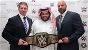 "عالم المصارعة".. هل استحوذت السعودية على WWE؟ 