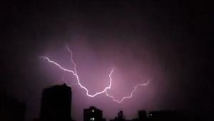 حدث ليلاً| الأرصاد تحذر من أمطار غزيرة.. ومحافظ الإسكندرية يصدر قرارًا بشأن الامتحانات