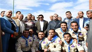 بالصور- وزير الرياضة يفتتح مركز شباب الهنادي في الأقصر 