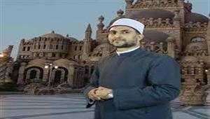 ترفض طلب زوجها الجماع في وجود طفل نائم.. هل تلعنها الملائكة؟.. أستاذ بالأزهر يرد 