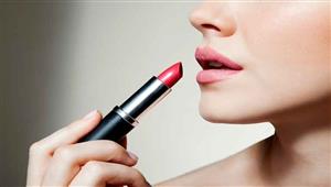 وداعا للكمامة.. أحمر شفاه يتحدى كورونا والأنفلونزا والإيبولا 