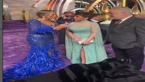 فيديو| وصول روجينا وأشرف زكي حفل توزيع جوائز "JOY AWARDS"