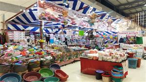 بالصور.. رئيس تجارية بورسعيد يتفقد الاستعدادات النهائية لافتتاح معرض "أهلًا رمضان"