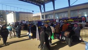 الأرز 14.5 والزيت 35 جنيها.. تخفيضات كبيرة بمعرض "أهلا رمضان" في بورسعيد- فيديو وصور