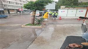 بالفيديو والصور- أمطار غزيرة  وسحب رعدية على الإسكندرية