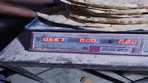 صور.. إغلاق مخبز وتحرير 20 مخالفة خلال حملة تموينية في البحيرة 