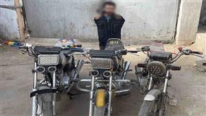 ضبط شخص سرق دراجات نارية بأسلوب توصيل الأسلاك في القاهرة