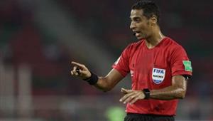 مصدر باتحاد الكرة يكشف حقيقة إيقاف الحكم أمين عمر