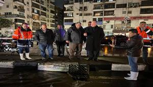 محافظ القاهرة: جميع المسؤولين في الشارع لمتابعة رفع مياه الأمطار 