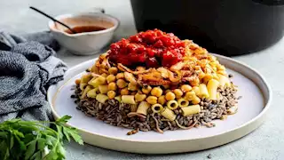 ماذا يحدث لجسمك عند تناول طبق من الكشري قبل رمضان؟.. مفاجأة 