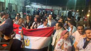 بـ "العلم المصري وأغاني فلسطينية".. نجوم الفن في وقفة تضامنية مع الشعب الفلسطيني