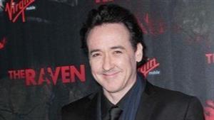 جون كوزاك يواصل دعم القضية الفلسطينية ويصف ما يحدث بالإبادة الجماعية 