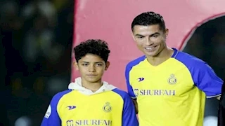 مفاجأة.. 16 ناديًا يرغب في التعاقد مع كريستيانو جونيور