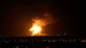 استهداف قاعدة عراقية تستضيف قوات أمريكية بـ 4 صواريخ