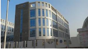 بحضور 3 وزراء.. محافظ السويس يستعرض المشروعات الخدمية خلال 5 سنوات - صور