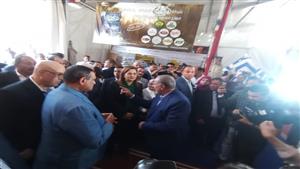 بحضور 3 وزراء.. افتتاح معرض سلع غذائية بأسعار مخفضة في السويس - صور