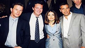 سلمى حايك تنعى بطل مسلسل "Friends" برسالة مؤثرة: "رحلت مبكرًا جدًا لن ننساك أبدًا"