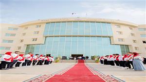 بالصور- تحية علم ودقيقة حداد على أرواح الشهداء بجامعة السويس