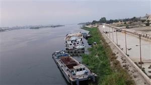 طابقان تحت المياه.. بدء صيانة الباخرة المنكوبة في المنيا بعد 12 يومًا من الغرق الجزئي