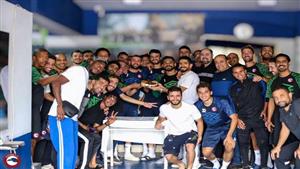 على هامش المران.. فيوتشر يحتفل بعيد ميلاد ثلاثي الفريق