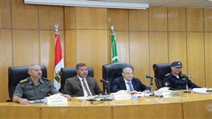 محافظ المنيا يترأس لجنة البت في تقنين الأراضي أملاك الدولة