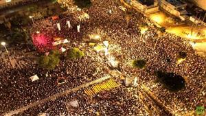 مظاهرة حاشدة في قلب تل أبيب تطالب بوقف إطلاق النار في غزة