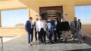 مستشار الرئيس يتفقد نادي الهجن الدولي ومشروع واحة الحرير في الوادي الجديد