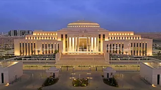 المقاولون العرب تنجح في تنفيذ تفجير محجر "جبل دوموني" بجزر القمر