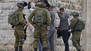 جيش الإحتلال: اعتقال 29 مطلوبًا فلسطينيًا بمختلف أنحاء الضفة الغربية