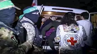 إعلام عبري: إطلاق سراح المحتجزين الإسرائيليين سيتم على دفعتين