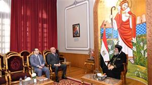 وزير الإسكان يلتقي البابا تواضروس لمتابعة موقف تنفيذ الكنائس بالمدن الجديدة