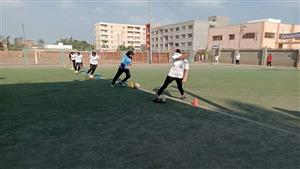 "ألف حلم للبنات".. تدريب الفتيات على كرة القدم في البحيرة - صور