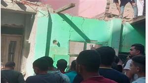 جثتان و3 مصابين.. الصور الأولى لموقع المنزل المنهار في الفيوم