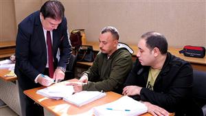 رئيس "الوطنية للإعلام" يصوِّت في الانتخابات الرئاسية.. ويؤكد: نؤدي واجبنا بتغطية إعلامية حيادية 