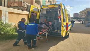 مريض على سرير طبي يدلي بصوته في الانتخابات بكفر الشيخ