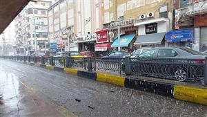 بحر هائج وأمطار غزيرة.. كل ما تريد معرفته عن "الفيضة الصغرى" التي تضرب الإسكندرية- صور  