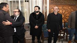 الصور الأولى لأبو الليف في عزاء شقيقه الفنان عادل أنور