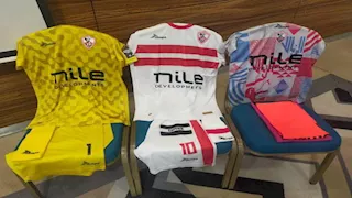 الزمالك بالزي الرسمي ضد ديكيداها الصومالي