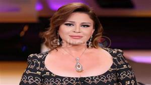 الأسود يليق بها.. إلهام شاهين من فعاليات مهرجان الجونة السينمائي 