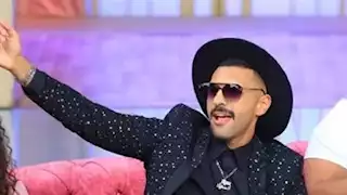 حسن أبو الروس بإطلالة غريبة وصادمة في ثاني أيام الجونة 