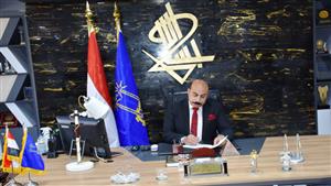 محافظ أسوان يقيل رئيس قرية لتقاعسه فى أداء عمله