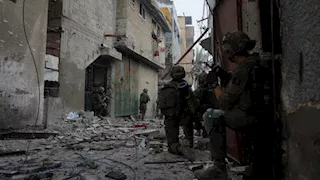 قوات الاحتلال تقتحم 13 بلدة شمالي الضفة وتعتقل عشرات الفلسطينيين